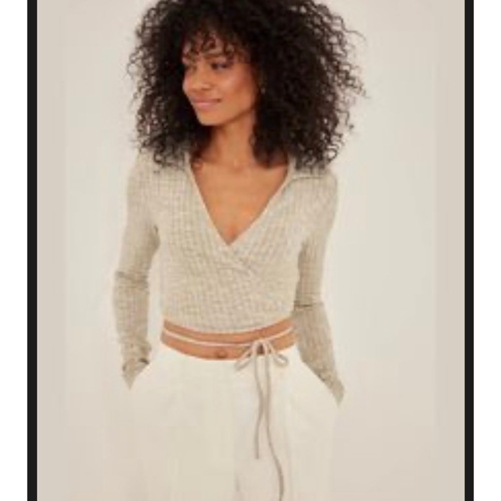NA-KD Beige Ribbed Knit Wrap Crop Top Long Sleeve Collared Size S